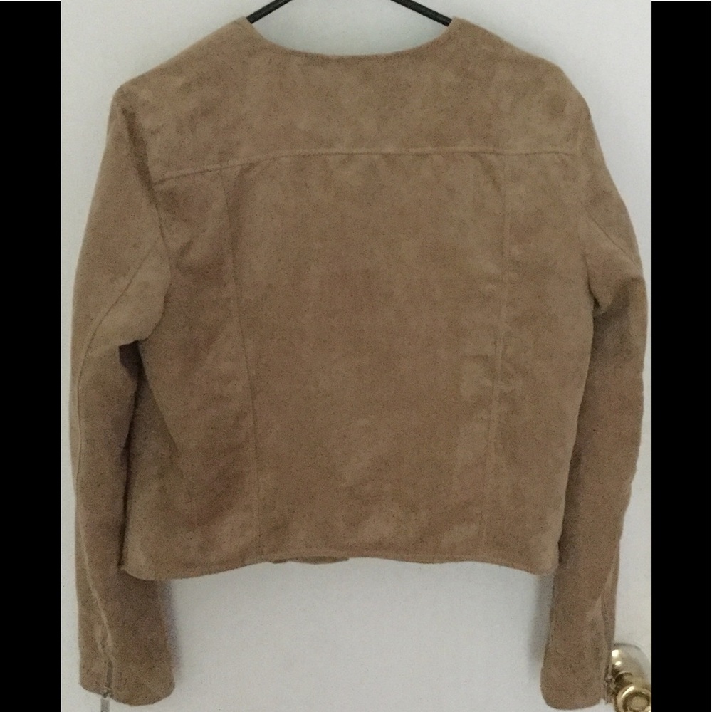 Cropped Jacket - Picture 2 of 4